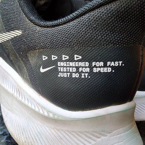 Nike Quest 4 DA1105-006 Black/White Running Sneakers Size 11.5 - Picture 11 of 11